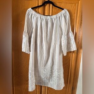 Neiman Marcus Beige Linen Blend Floral Embroidered Off Shoulder Dress Size M